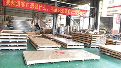 点赞装饰生产实力深厚，满足您的定制需求